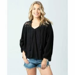 Rip Curl Hidden Shores Top In Black Shirt