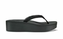 OluKai Pi'o Lua In Black Sandals