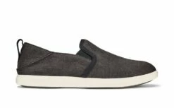 OluKai Hale'iwa Olona In White Shoes