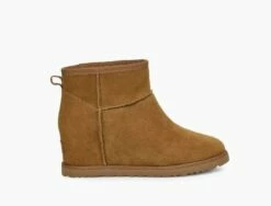 Ugg Classic Femme Mini In Chestnut Boots