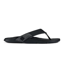 OluKai Tuahine In Black Sandals