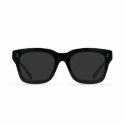 Gilman In Blac Sunglasses