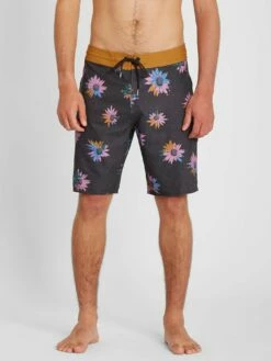 Volcom Natural Visions Stoney 19 In Black Boardshort