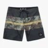 RVCA Westport Print Hawaii 17" In Black