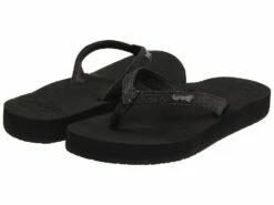 Reef Star Cushion (black)