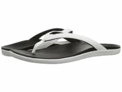 OluKai Ho'opio (white/black)
