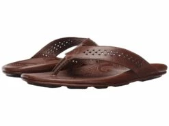 OluKai Kohana Sandal (toffee/toffee)