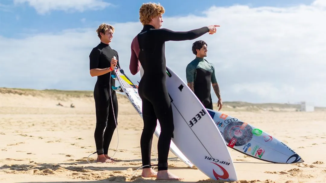 Front Page -Surfing Equipment Sales 2023 659fc0ac9313d4c2a37515e02d4cd427 1